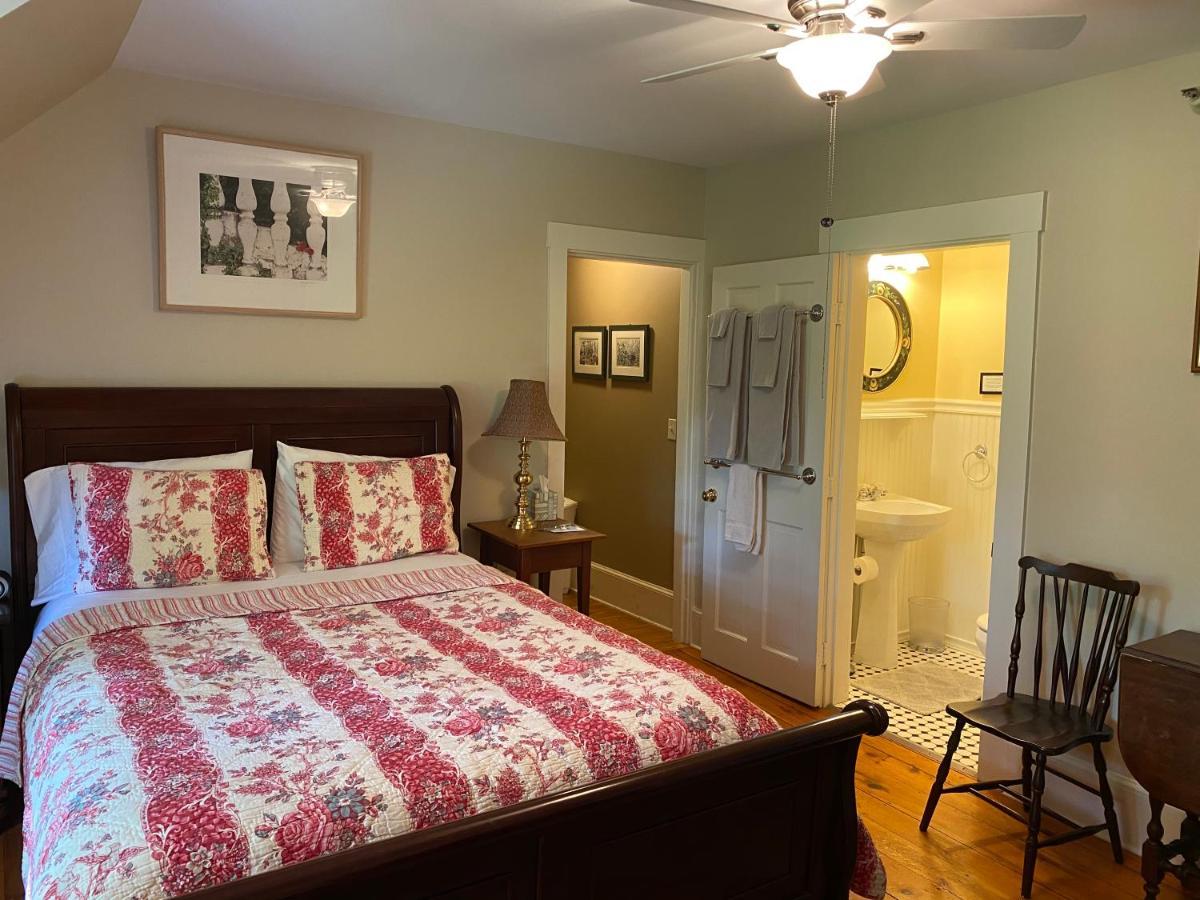 James Place Inn Bed And Breakfast Freeport Exterior photo